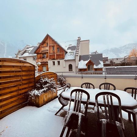 סן-לארי-סולאן Appartements Avec Piscine Interieure Sauna Parking Etage 1 Au Centre Du Village Dans Residence Cami Real מראה חיצוני תמונה